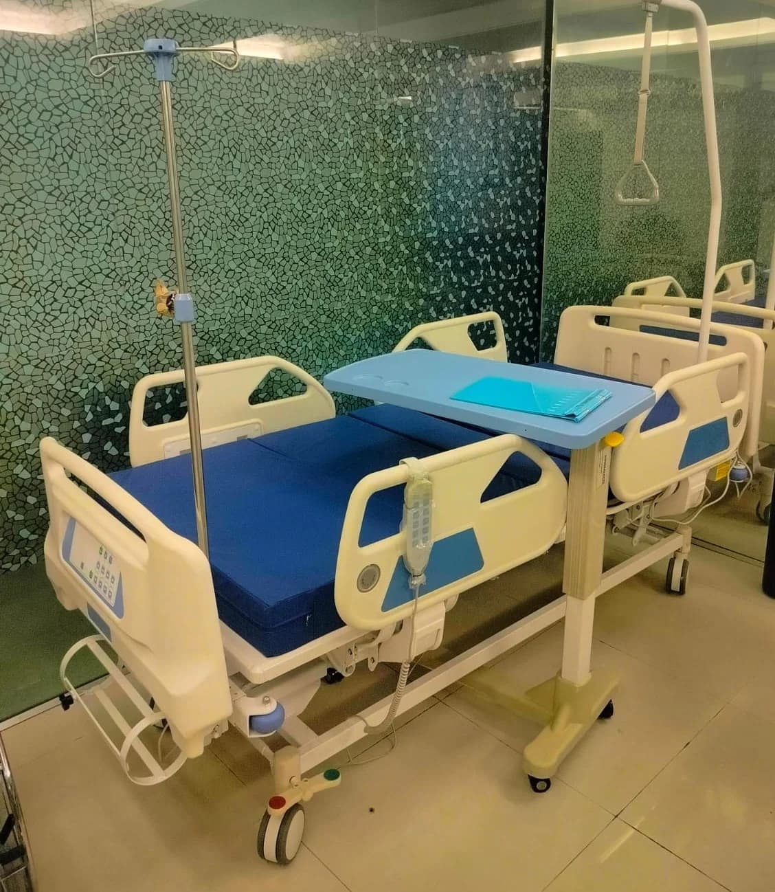 5 Function Electric Hospital ICU Bed — image 3